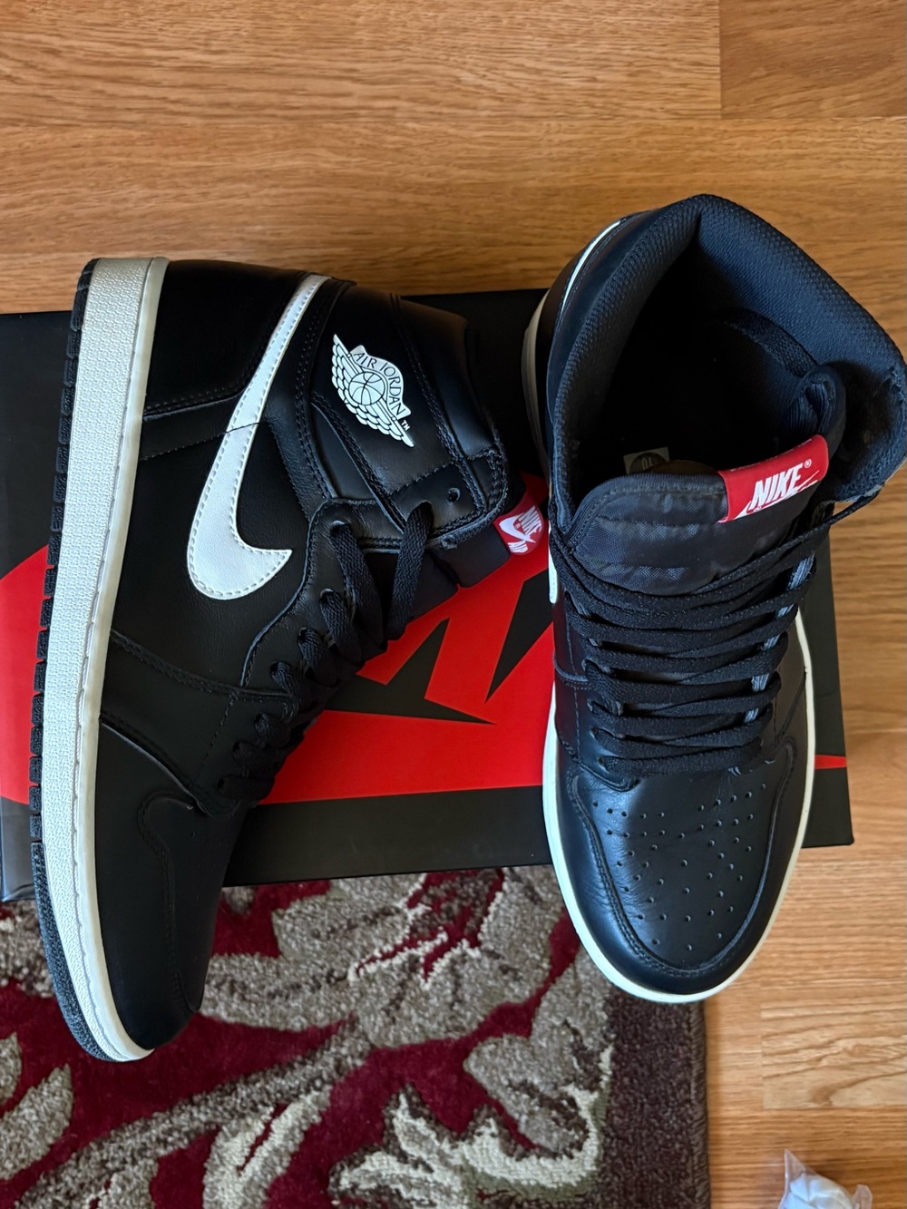 Nike Air Jordan 1 high Black/White “yin yang “with Red Tongue Tab